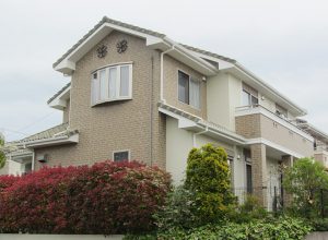 犬山市Ｓ様、タイル調壁UVクリヤー塗装工事、施工後の外観全景画像